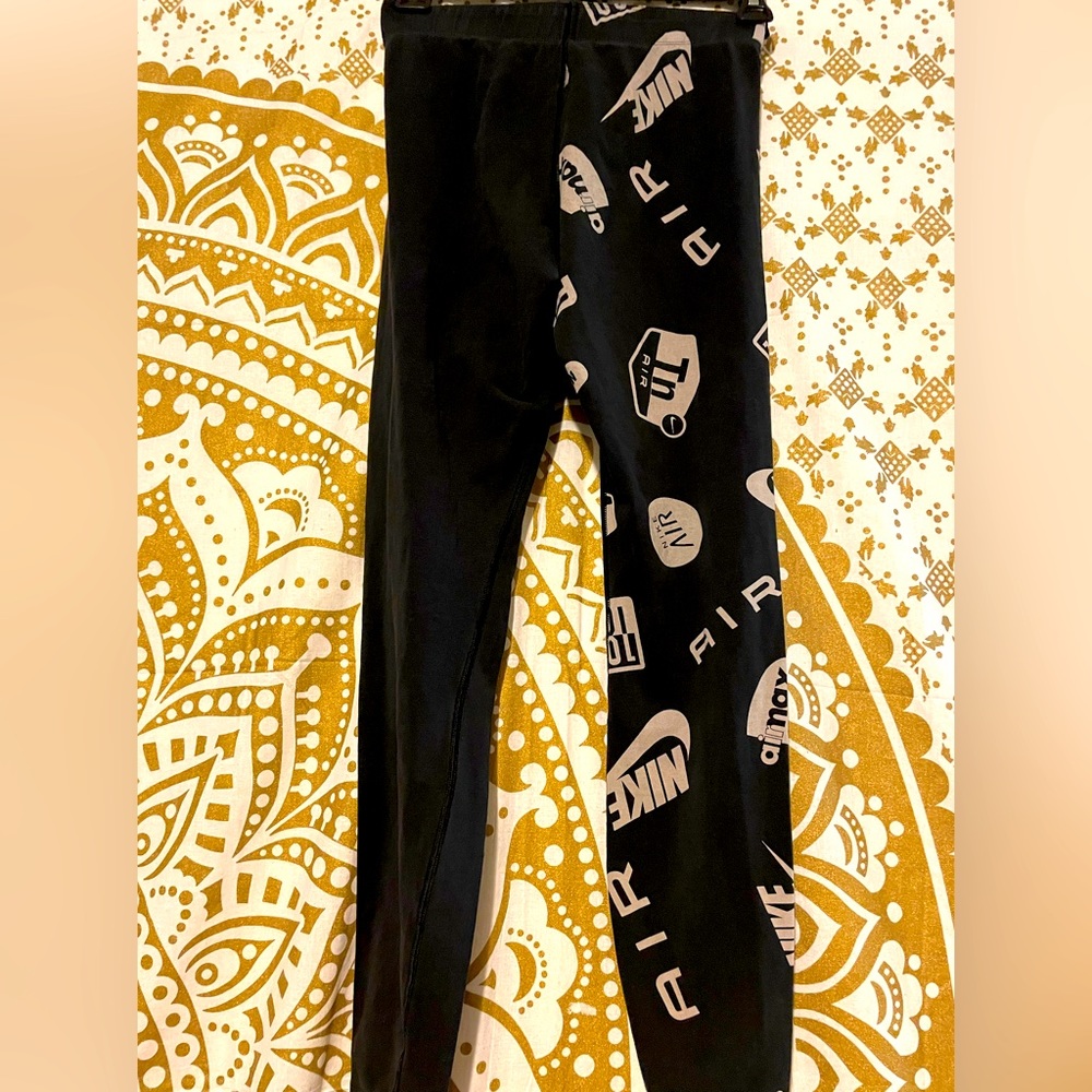 Nike air max leggings size small